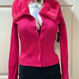 NWT hot pink sweater with fur size M,L,XL available